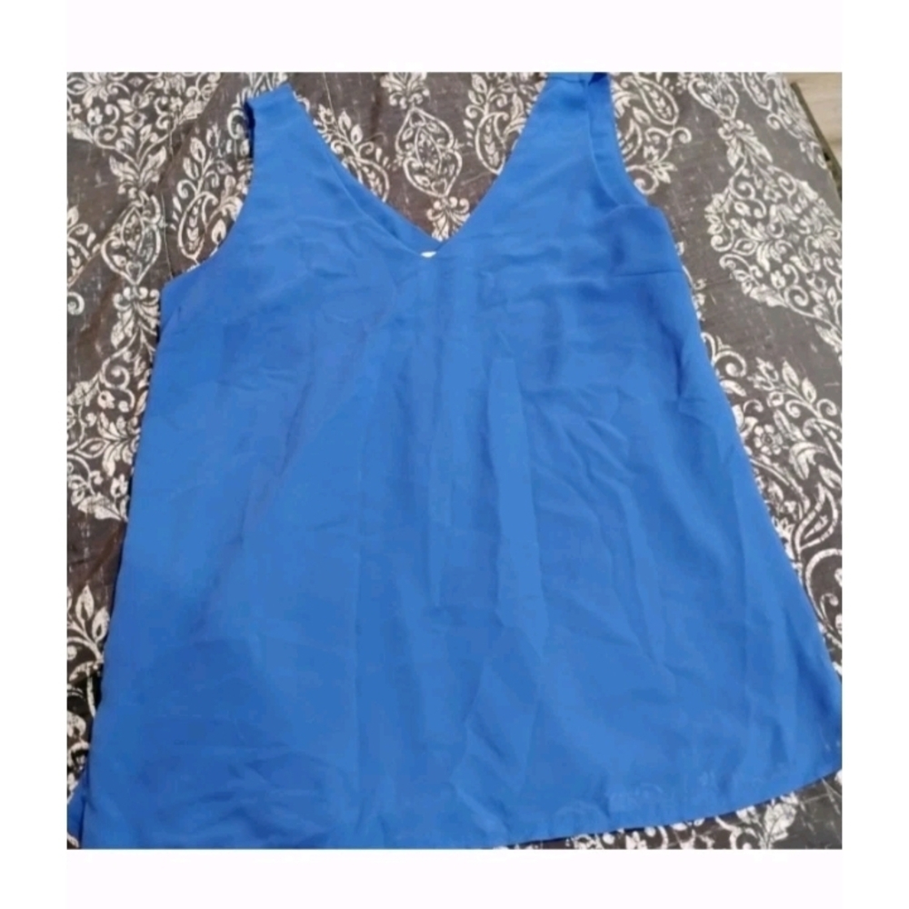Elegant Blue V-Neck Tank Top
